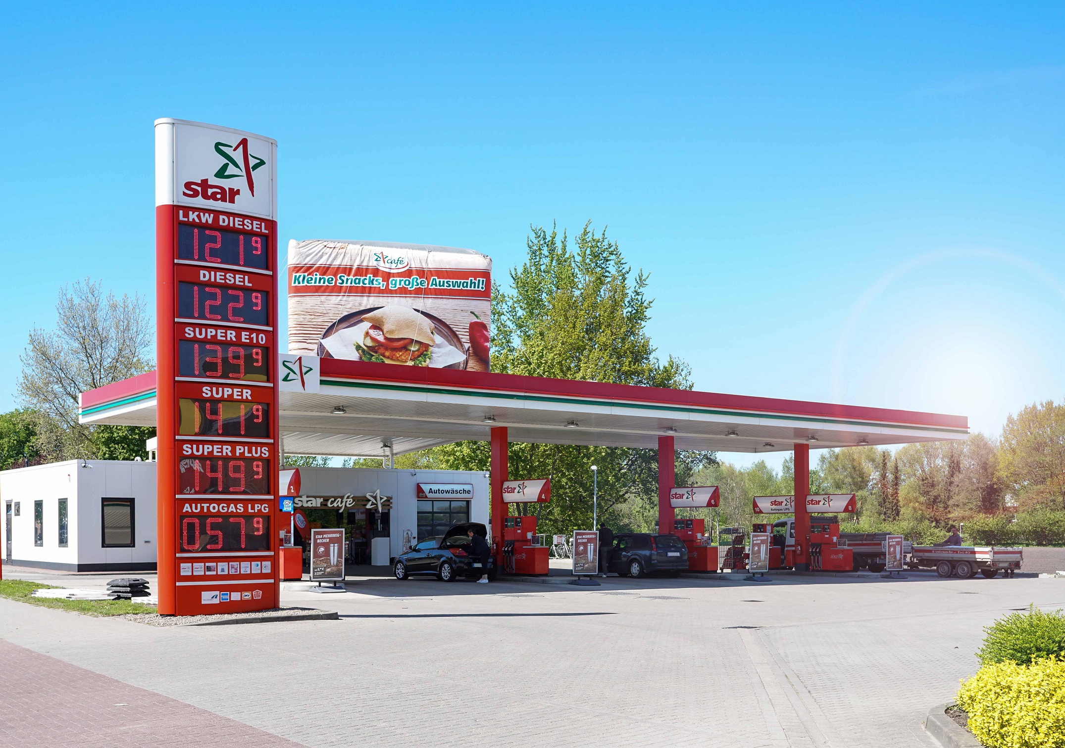star_Tankstellen_ Elmshorn_Außenansicht @ORLEN Deutschland.jpg